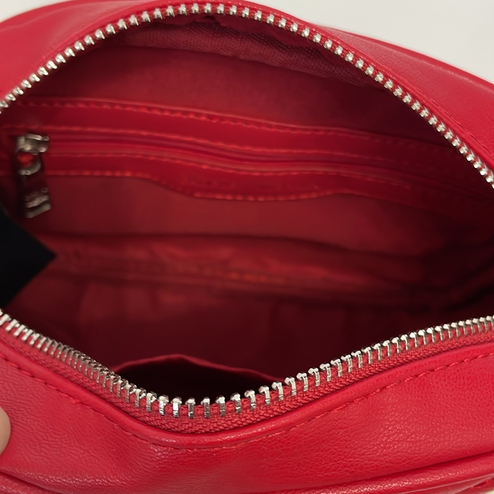 NWT Badgley Mischka Camera Bag Lipstick Red - Picture 5 of 5